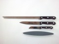 Zestaw 3 noży i osełka.